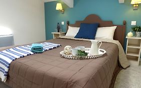 VVF Villages   La Drôme Provençale   Montbrun-les-Bains